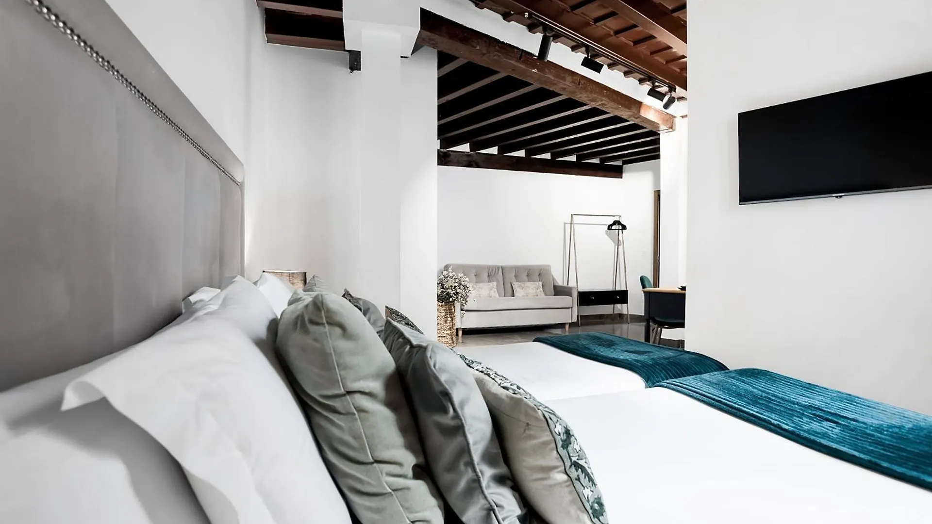 Hotel Mercader De Sedas Granada Spanien