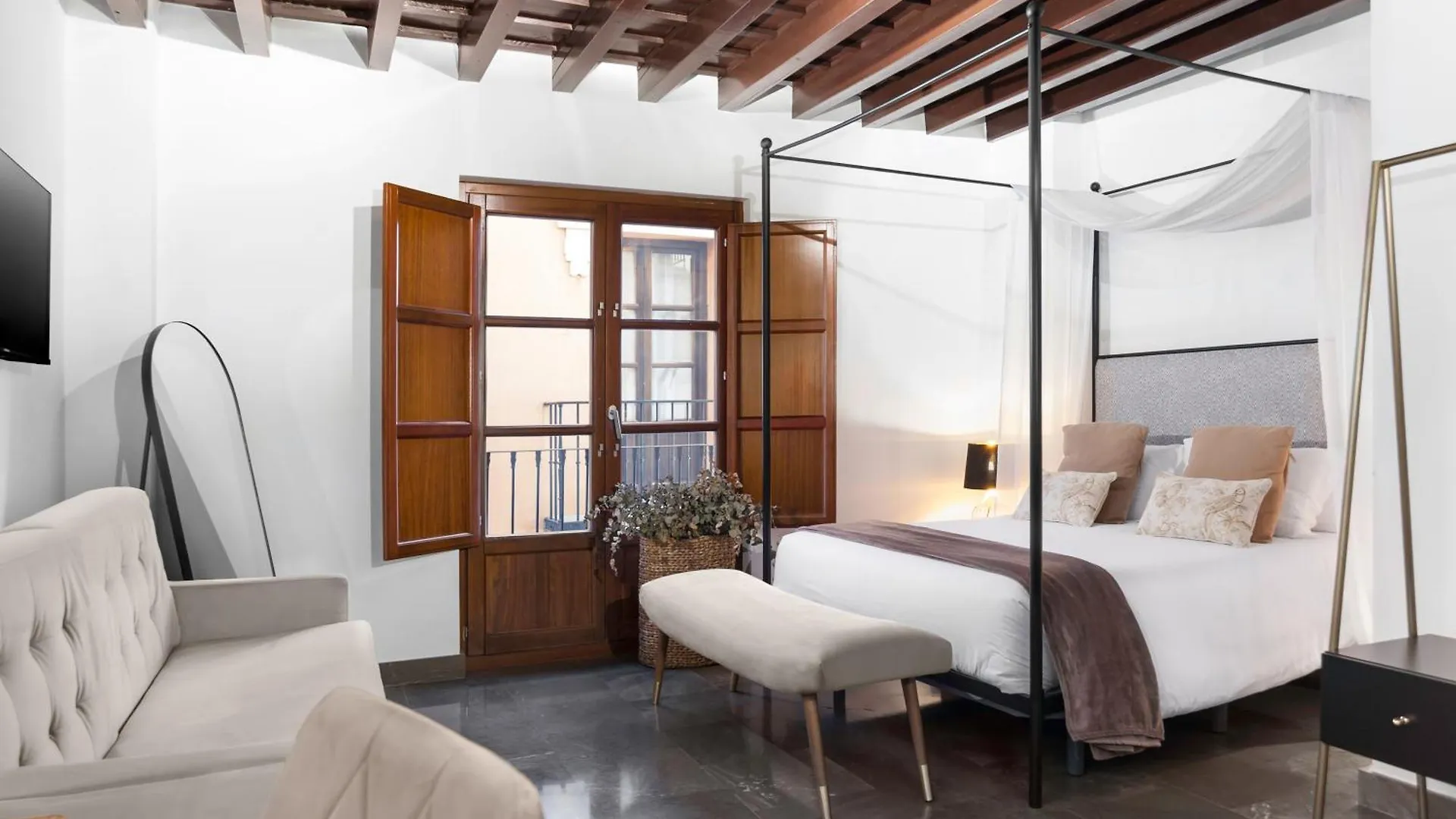 Hotel Mercader De Sedas