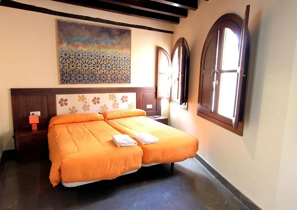 Hotel Mercader De Sedas Granada