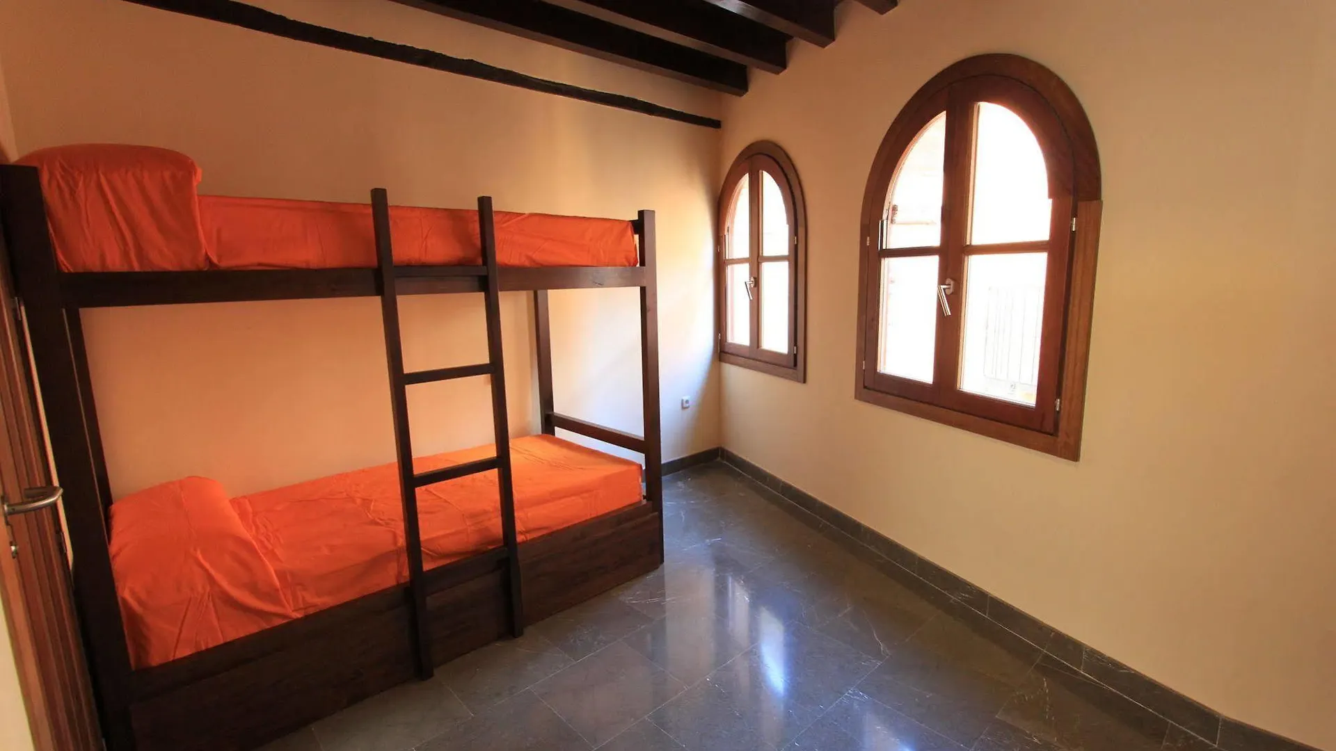 Hotel Mercader De Sedas Spain