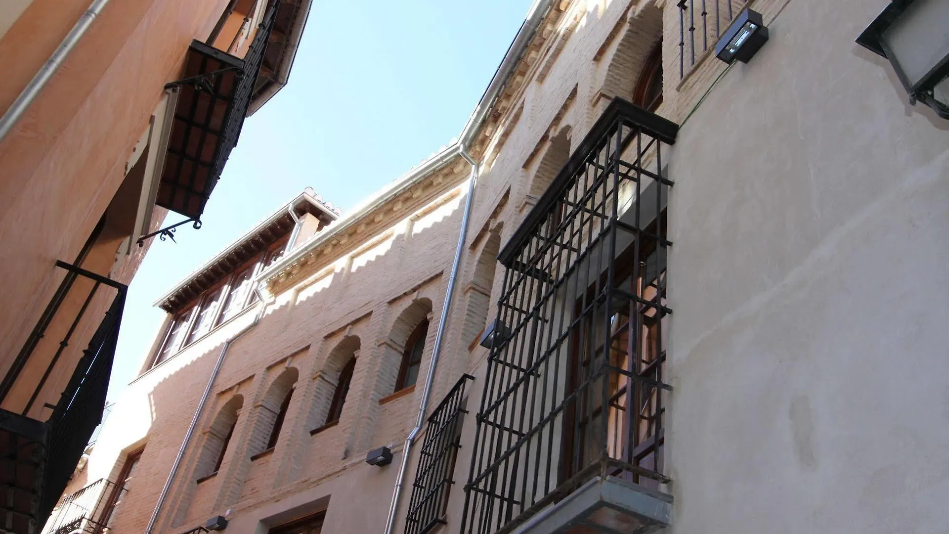 Hotel Mercader De Sedas